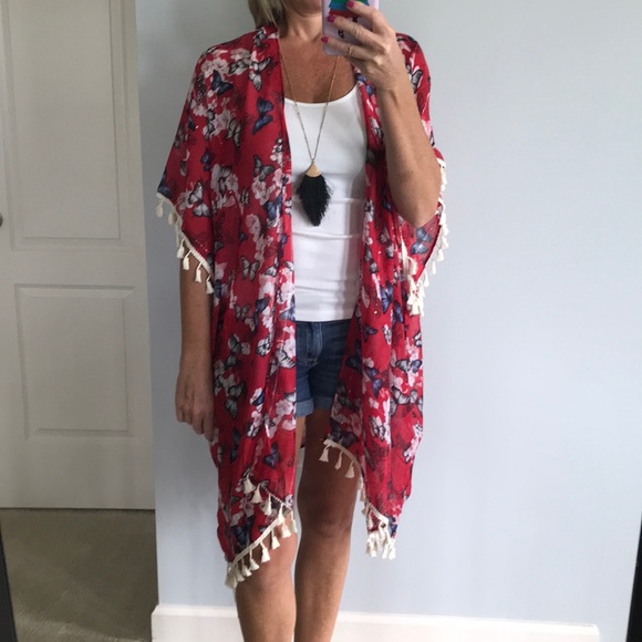 Floral & Butterfly Print Kimono - Picture 2 of 8